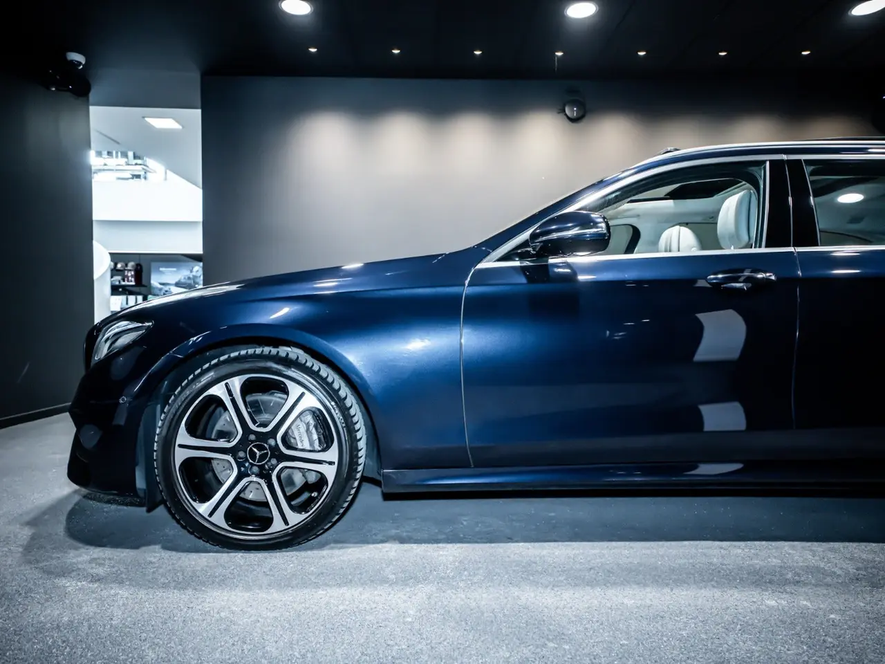 Billede 22 - Mercedes E450 3,0 AMG stc. aut. 4Matic