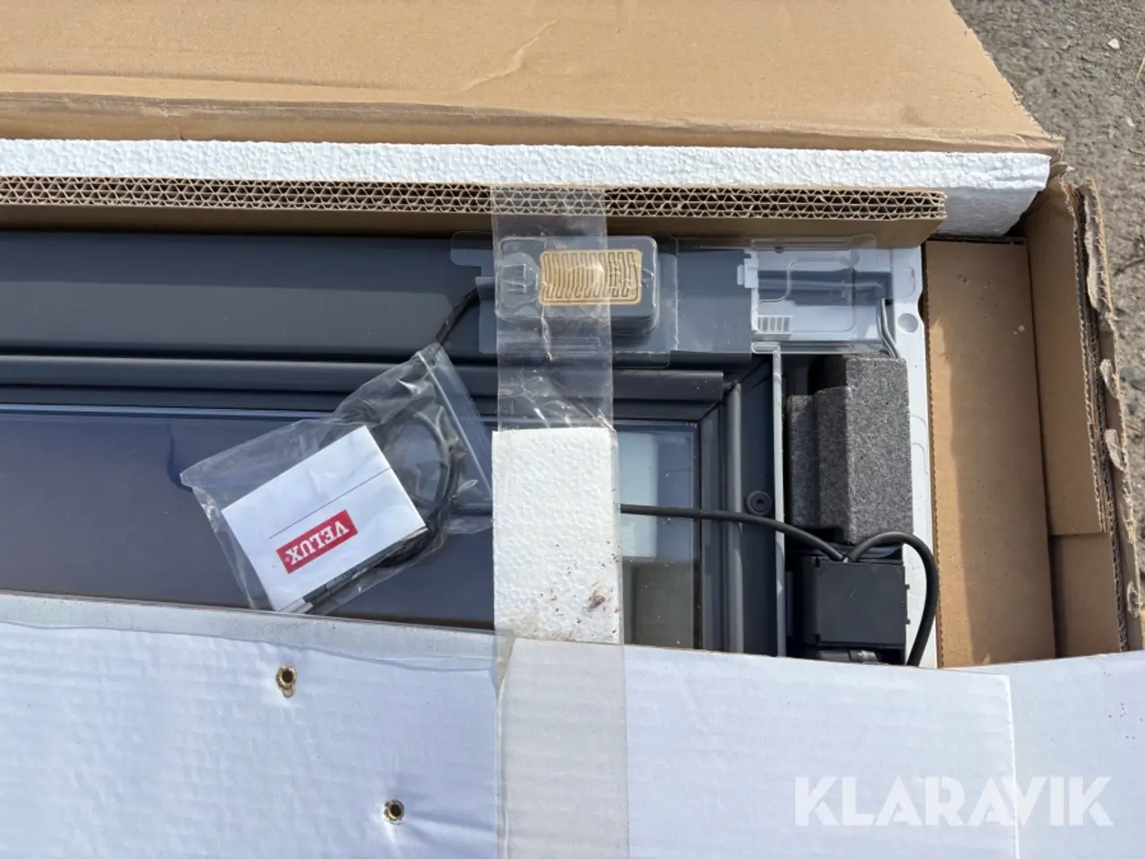Billede 7 - Ovenlysvindue Velux elektrisk med regnsensor og inddækning 1 Styk