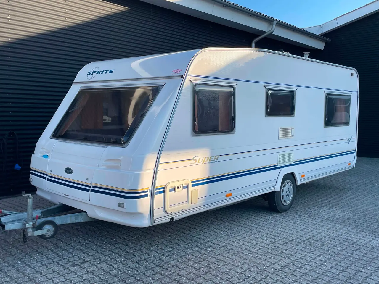 Billede 1 - 1999 - Sprite 530 CE