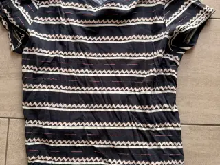 Suit T-shirt, str. M