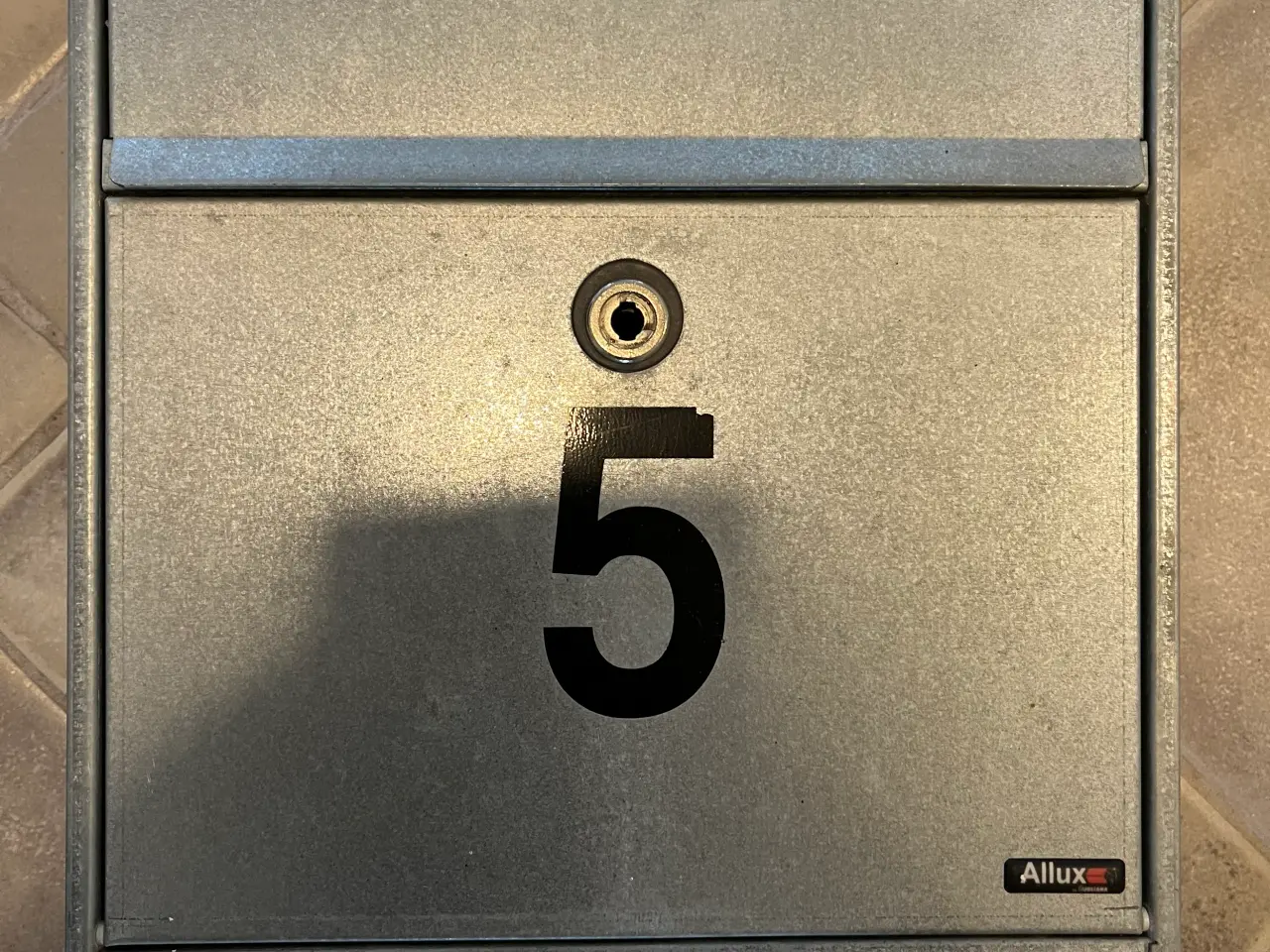 Billede 1 - Postkasse 