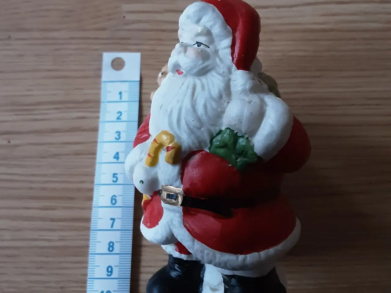 Billede 3 - Keramik julemand. Pris. 12.00kr.