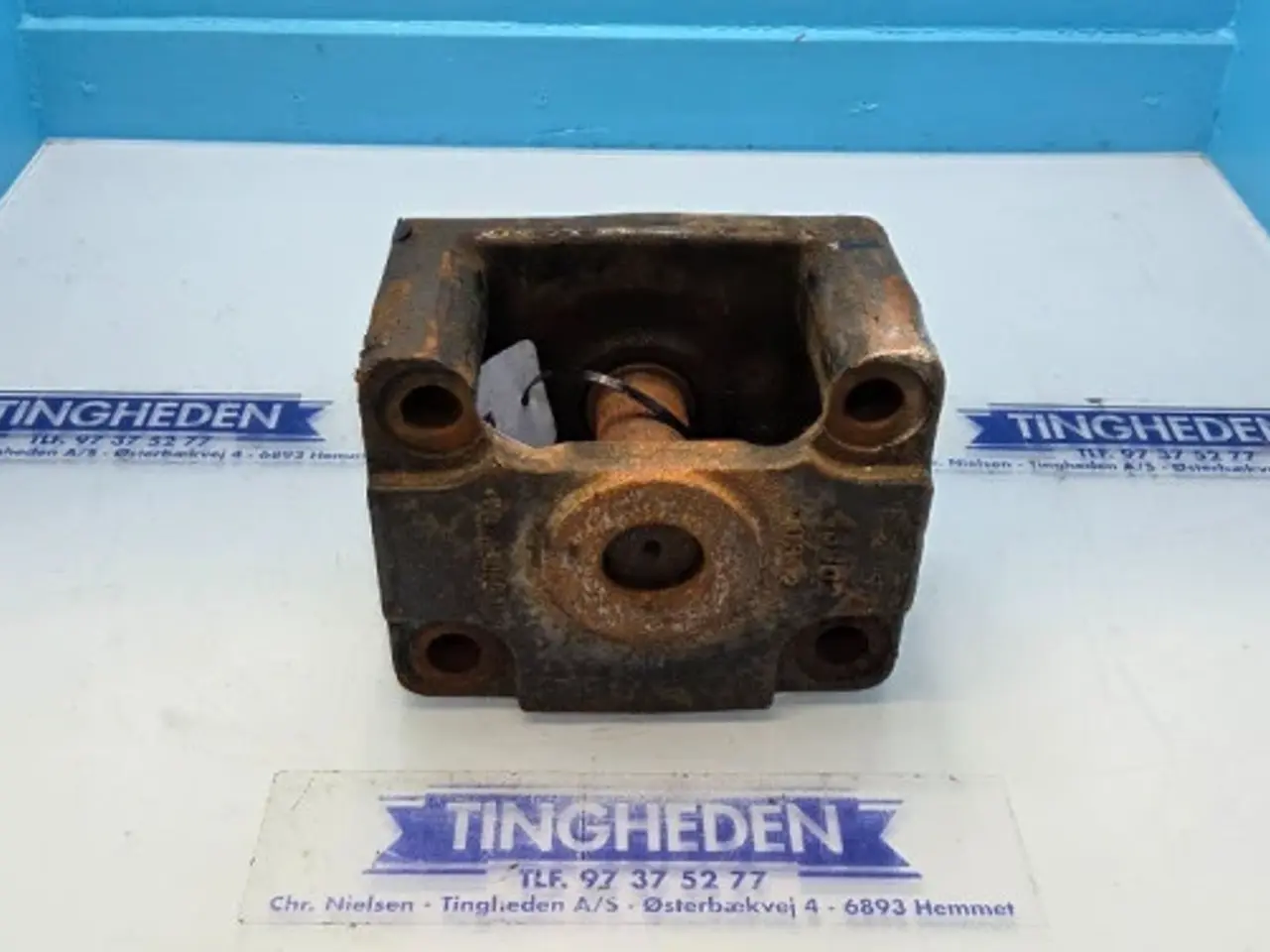 Billede 1 - New Holland TM165 Beslag 82020886