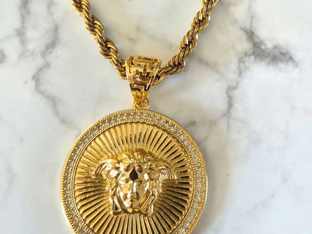 Billede 7 - Guld versace halskæder 