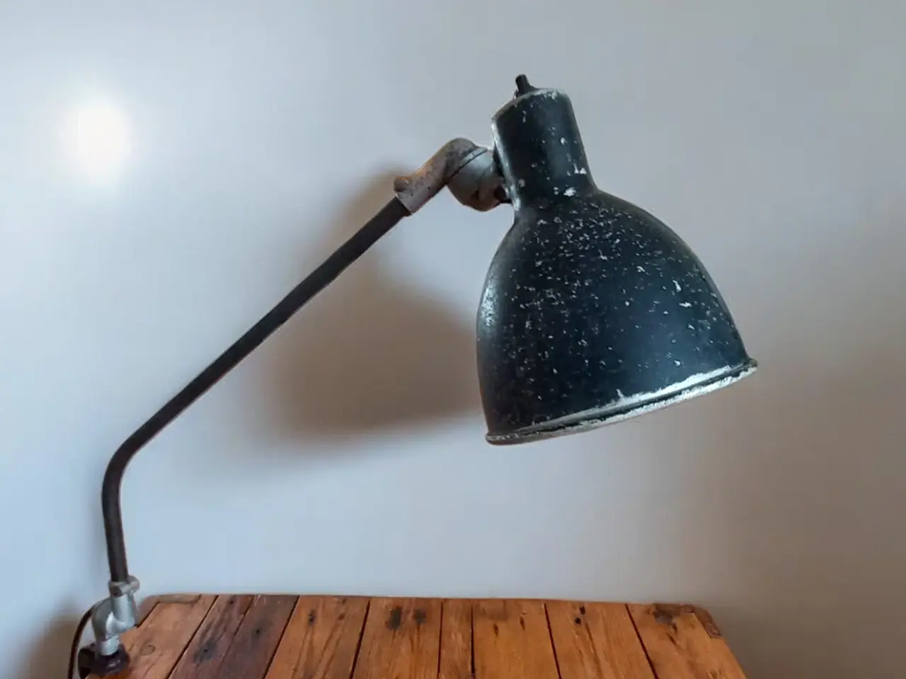 Billede 1 - Flot gammel værkstedslampe/arkitektlampe