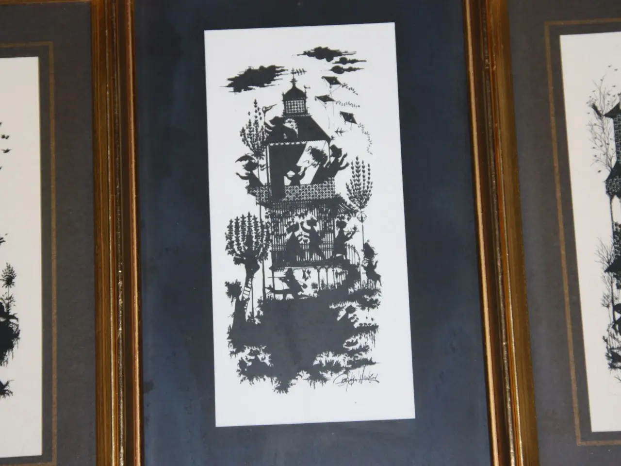 Billede 2 - Bjørn Wiinblad 3 billeder 30,5 cm x 19,5 cm 28,5 c