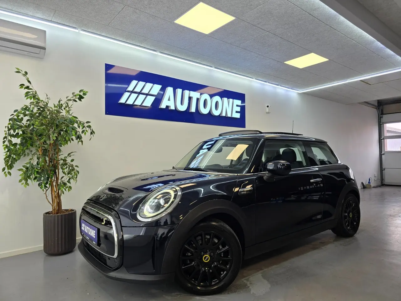 Billede 1 - MINI Cooper SE  Camden Edition