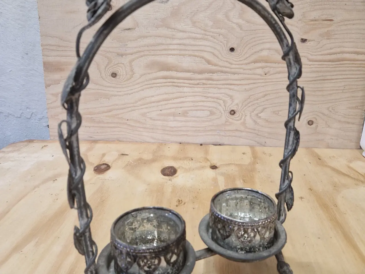 Billede 3 - Vintage smedejernslysestage med 2 glasholdere 