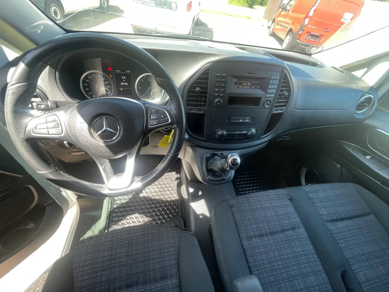 Billede 6 - Mercedes vito110 1.8 diesel FRA 2020 lav kilomete!