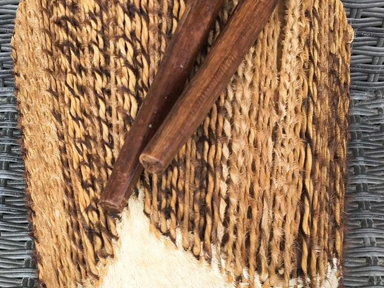 Billede 2 - AFRIKANSK TROMME FRA 1950-60'ERNE SAMLEOBJEKT