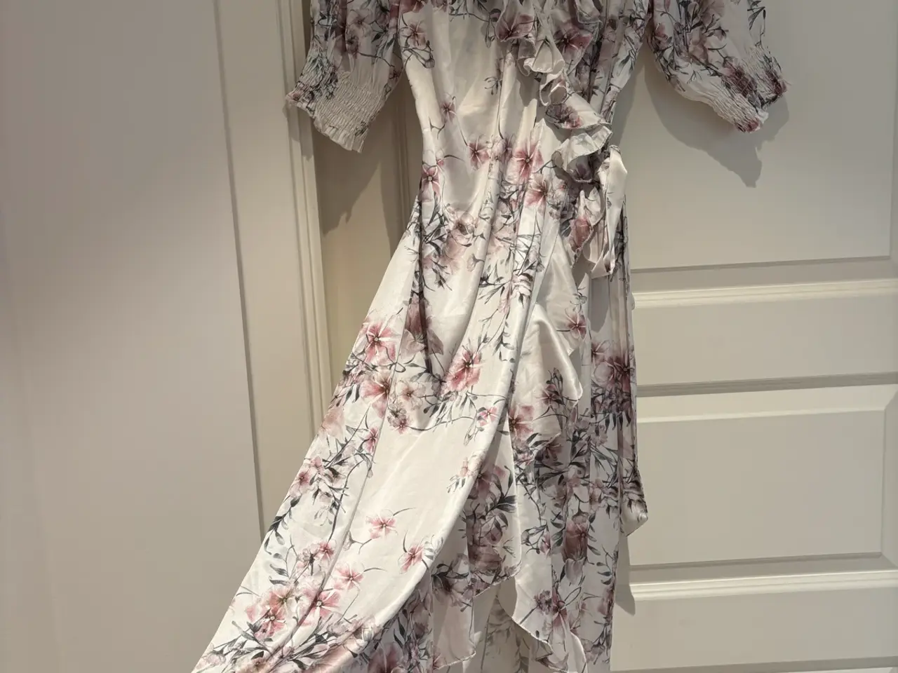 Billede 1 - Blomster kjole 