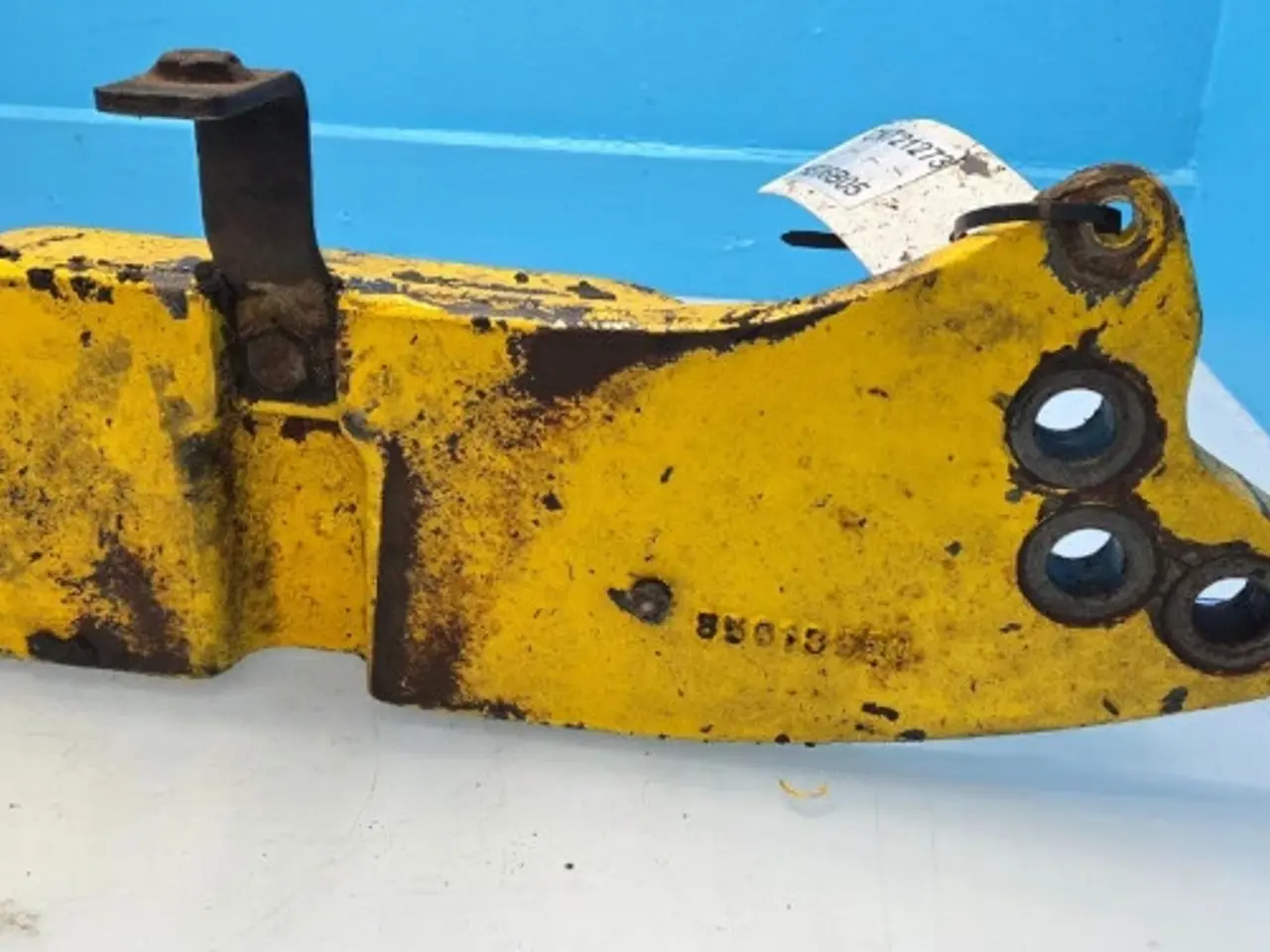 Billede 9 - New Holland LB115B Fastspændingsplade 85803617