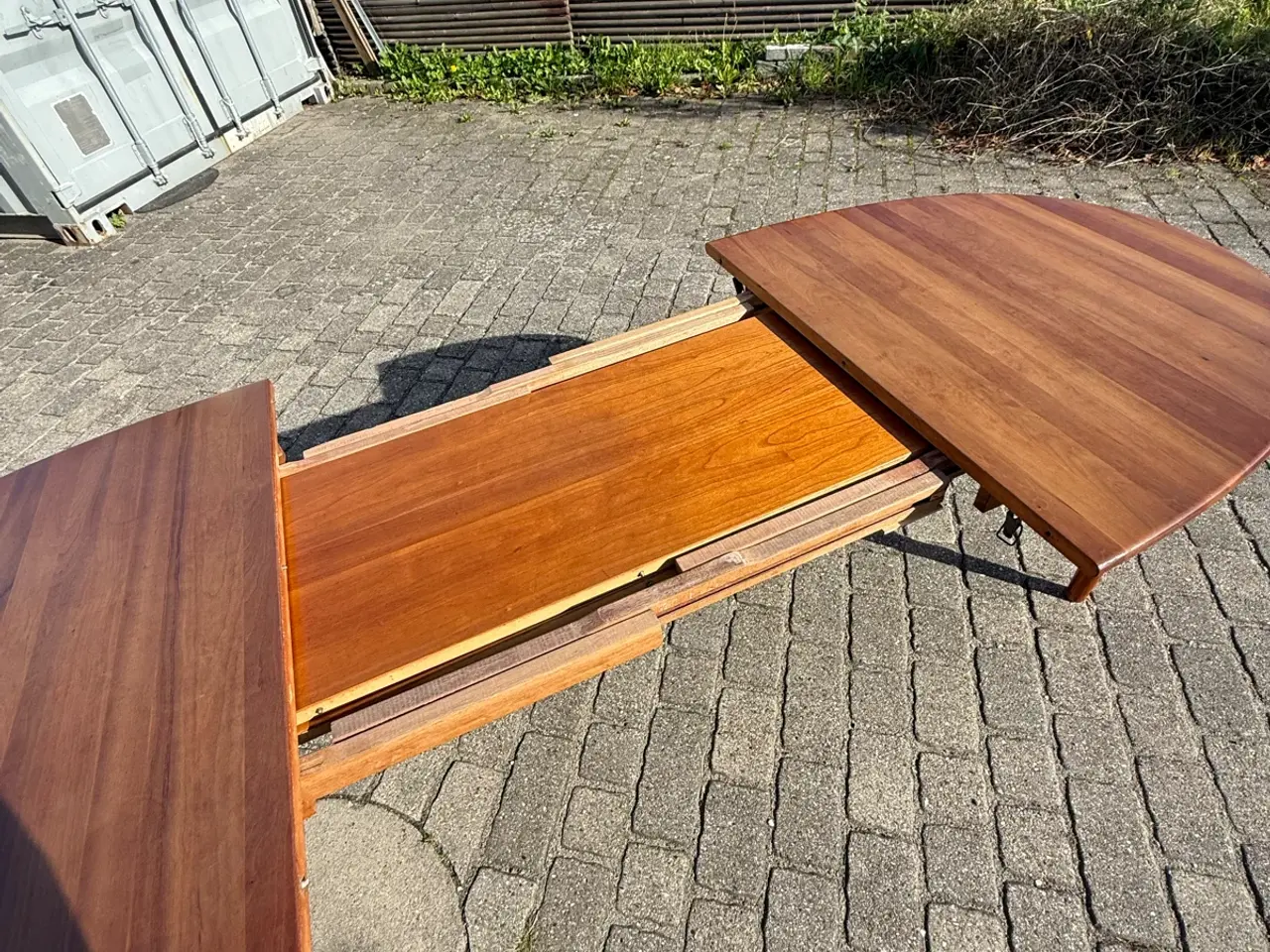 Billede 8 - Dansk retro massivt træ spisebord m\ tillægspader