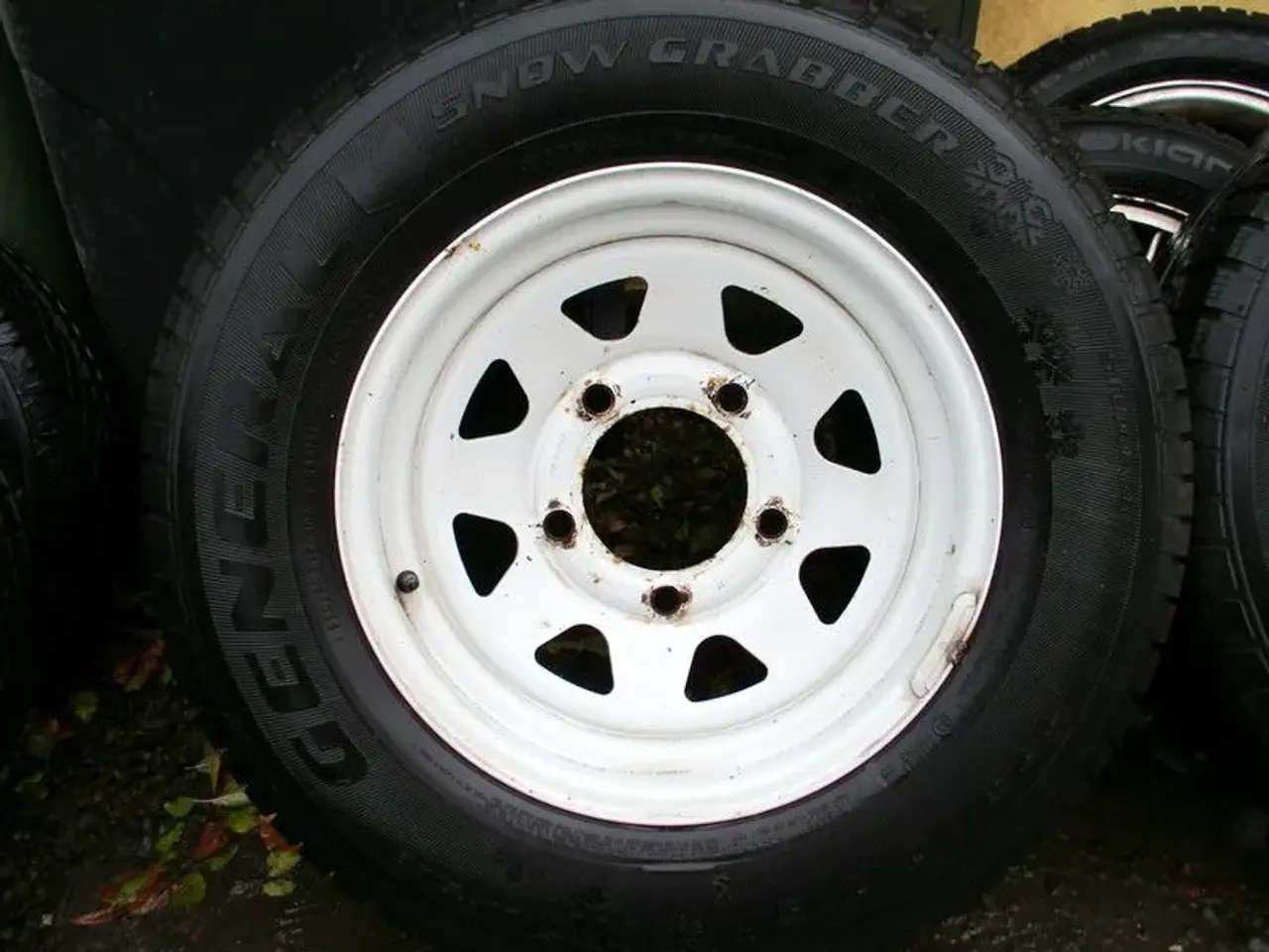 Billede 1 - 16" Landrover 5X165 ET8 235/70/16" vinterdæk