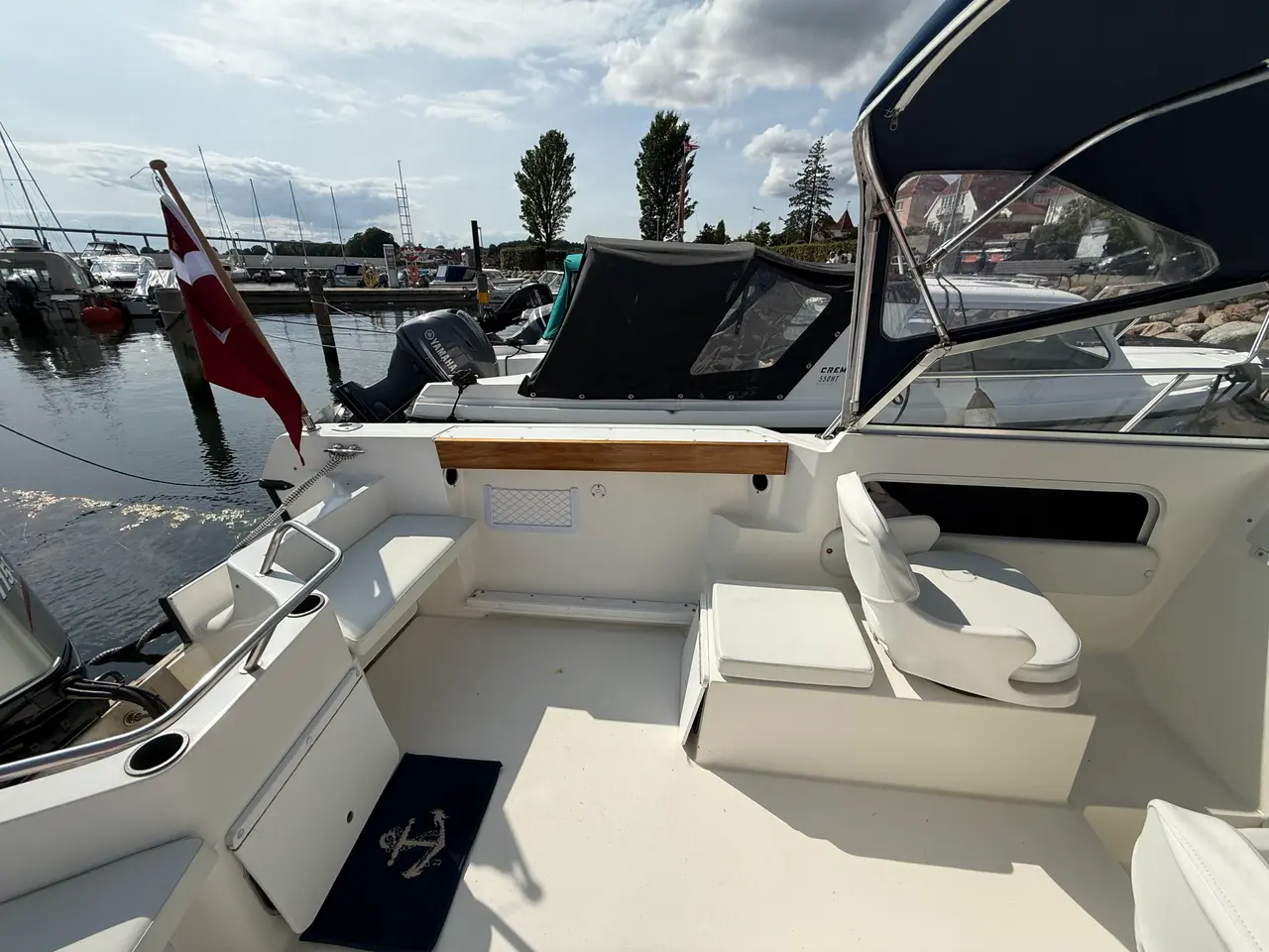 Billede 9 - Champion 542 Explorer, med 115 HK 4 takt og traile