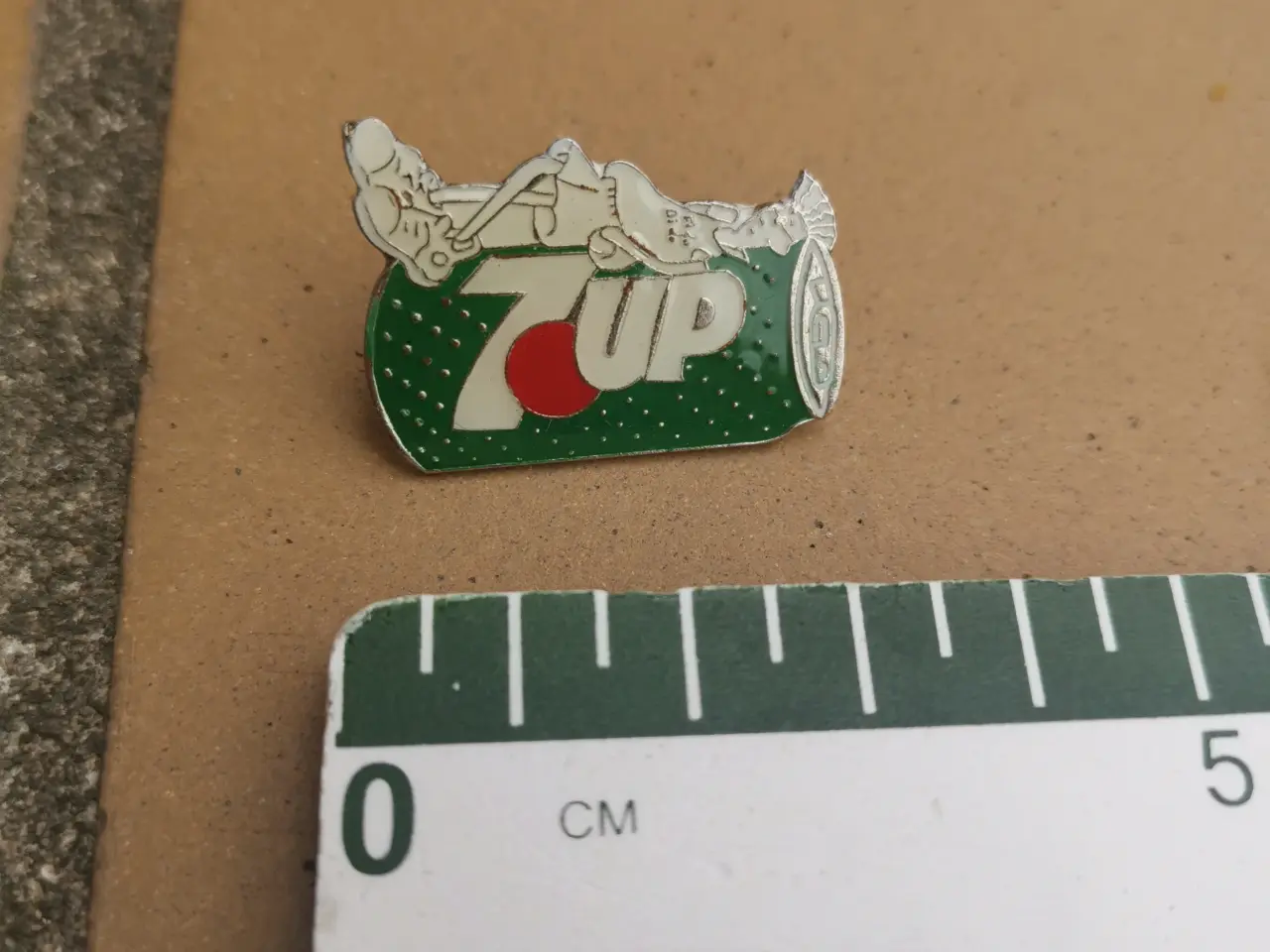 Billede 1 - 7up 80'er 90'er pin