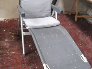 2 campingstole med høj ryg og hynder