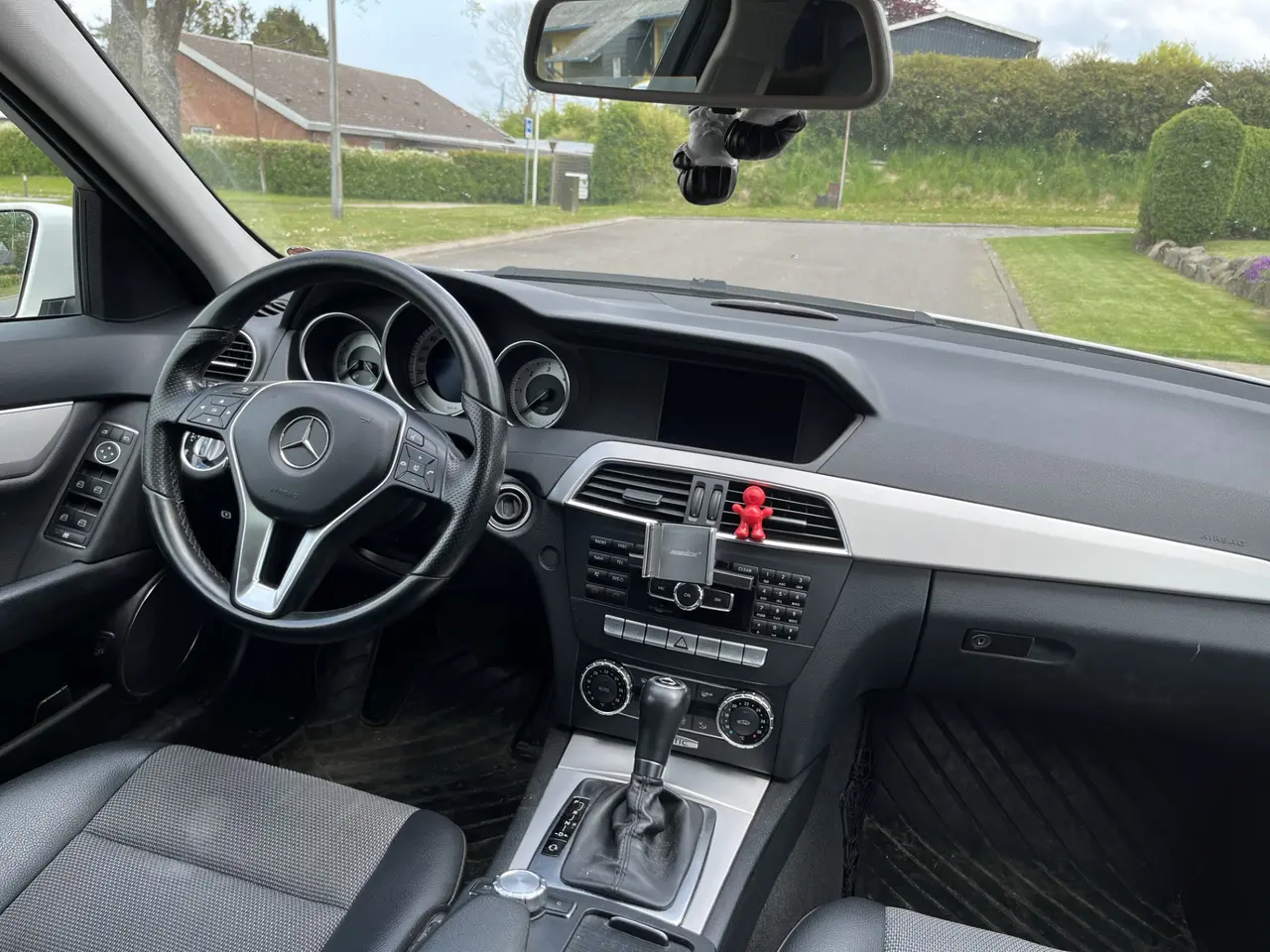 Billede 13 - Rigtig fin og velkørende Mercedes C250 4matic