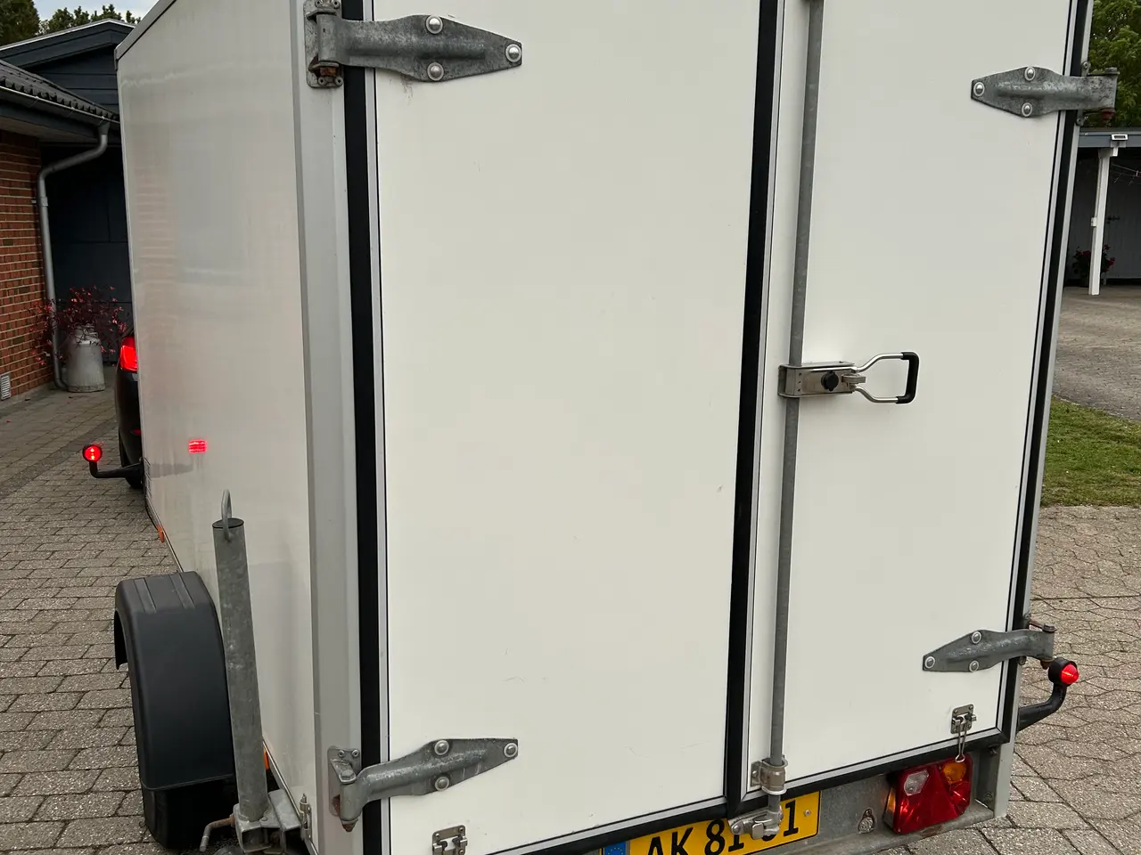 Billede 2 - Box-trailer med dører.