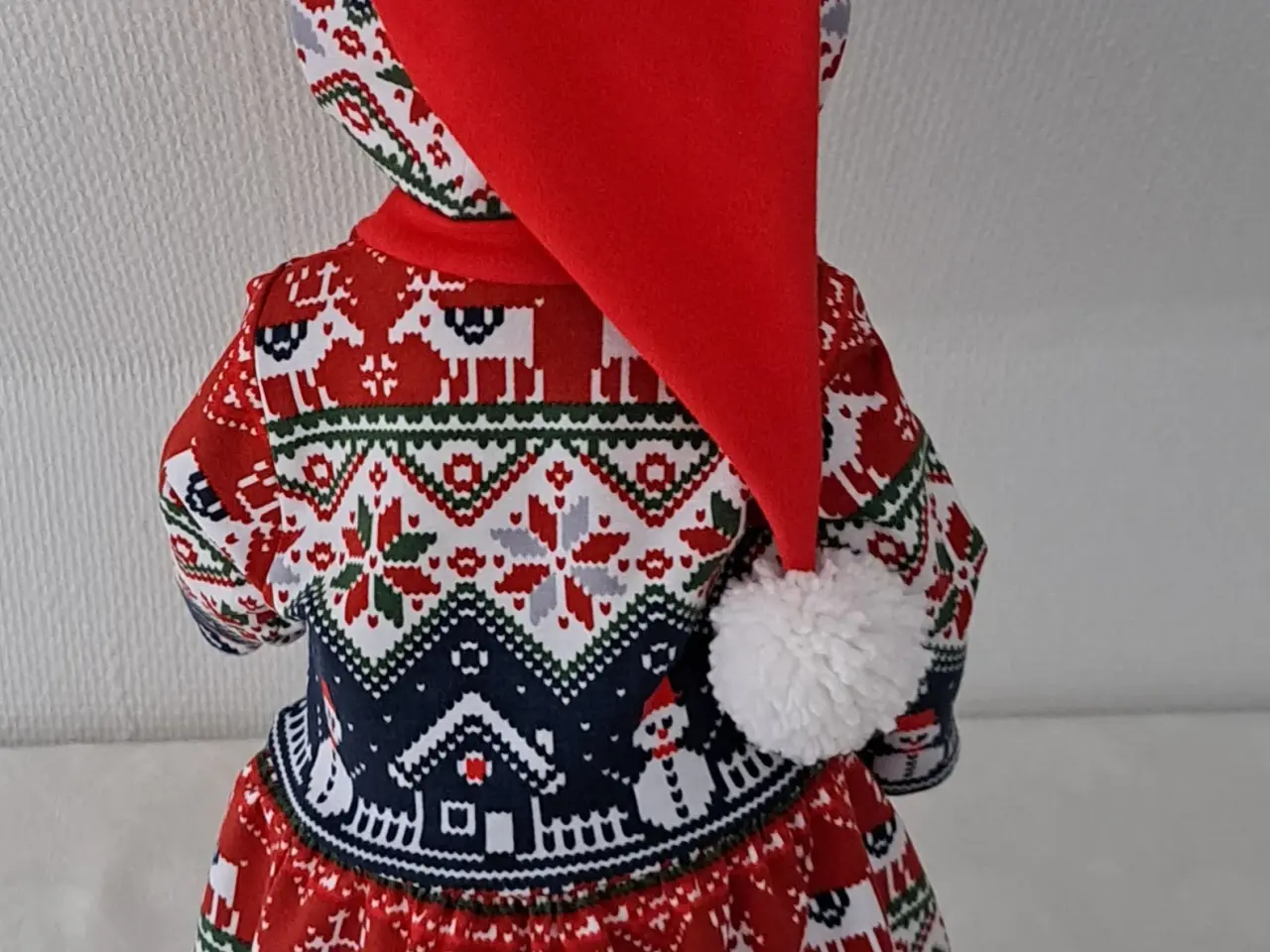Billede 9 - Julekjoler og nissetøj til dukker fra 42 til 43cm.