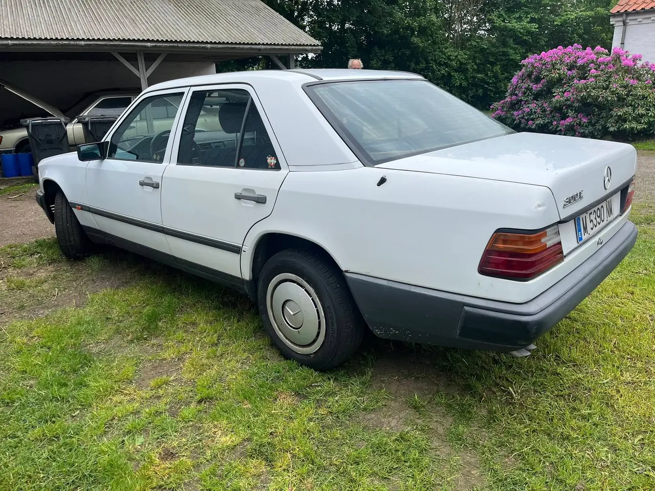 Billede 4 - Mercedes w124 300E