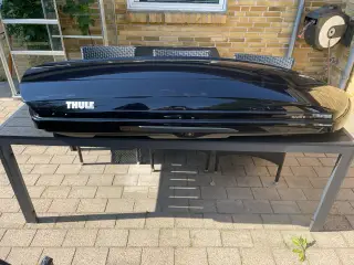 Thule Dynamic M 800 tagboks