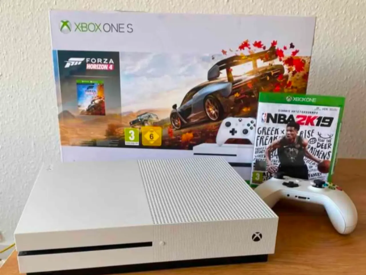 Billede 1 - Xbox One S 1TB + Forza Horizon 4 + NBA 2K19