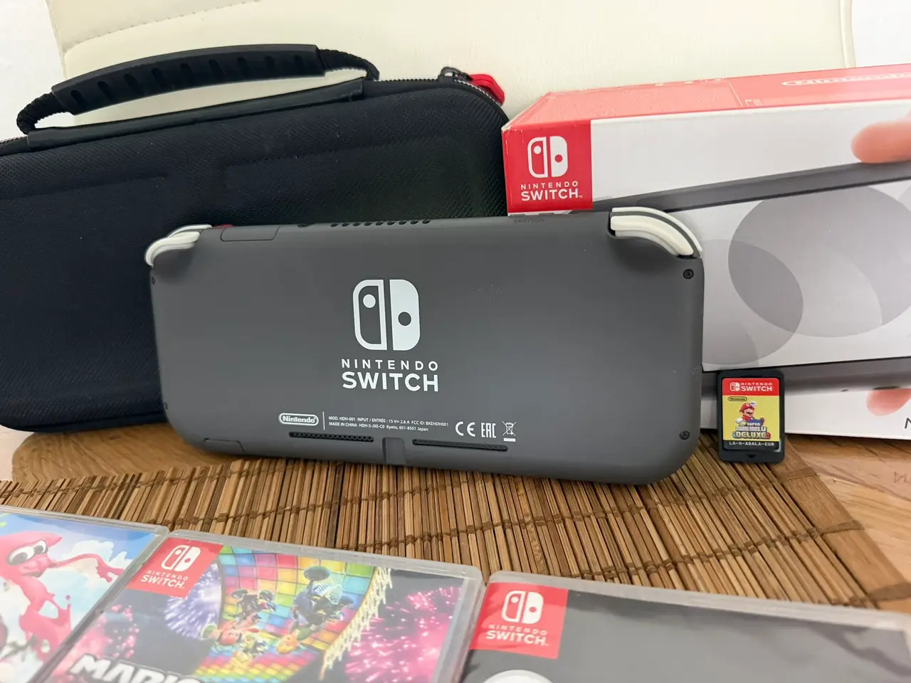 Billede 7 - Nintendo Switch Lite i grå + 6 spil og etui