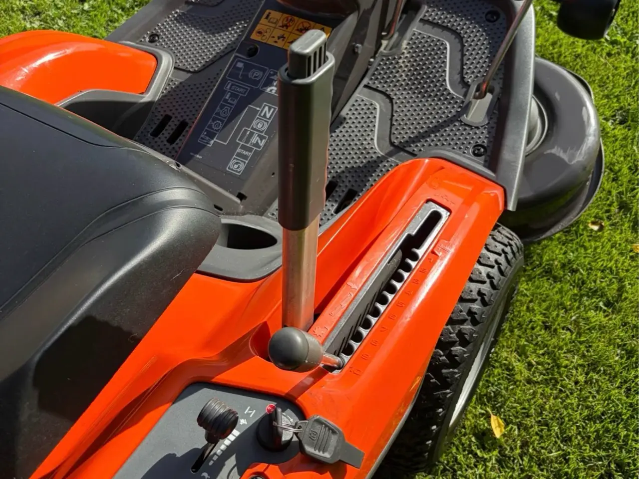 Billede 6 - Husqvarna R213C