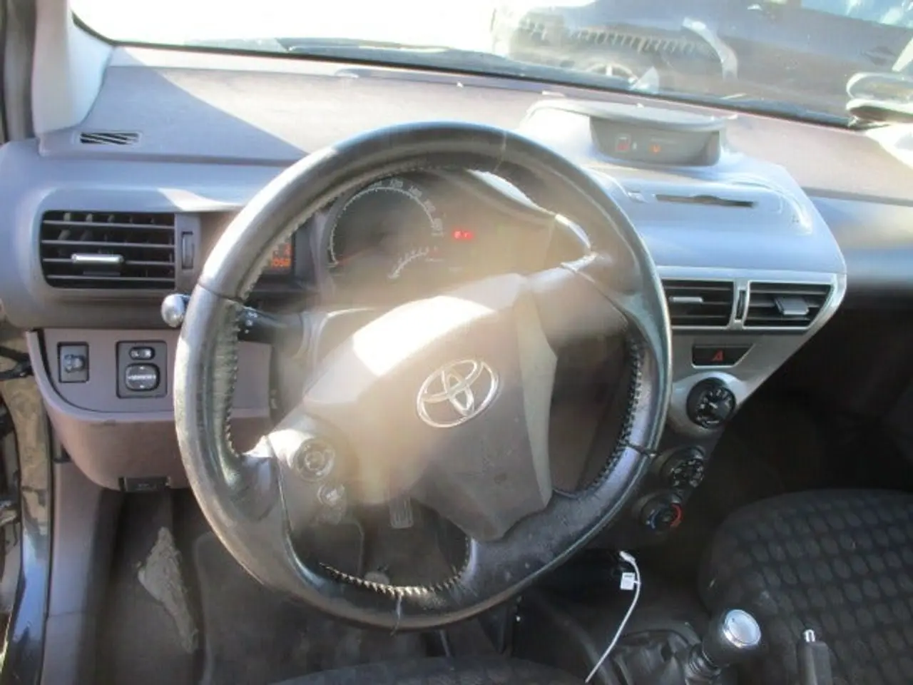 Billede 8 - Toyota iQ 1,0 VVT-i Q1
