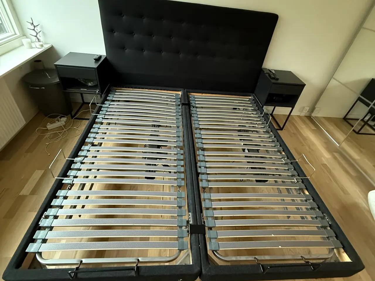 Billede 1 - Elevationsseng med senge gavl