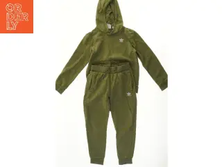 Grønt Adidas træningssæt til børn fra Adidas (str. 146)