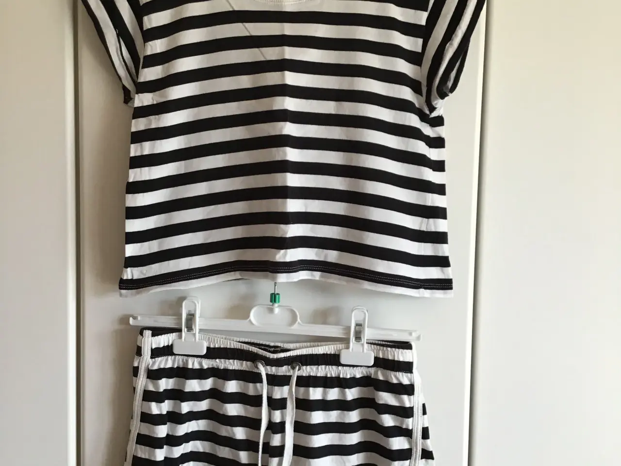 Billede 1 - T-shirts og toppe