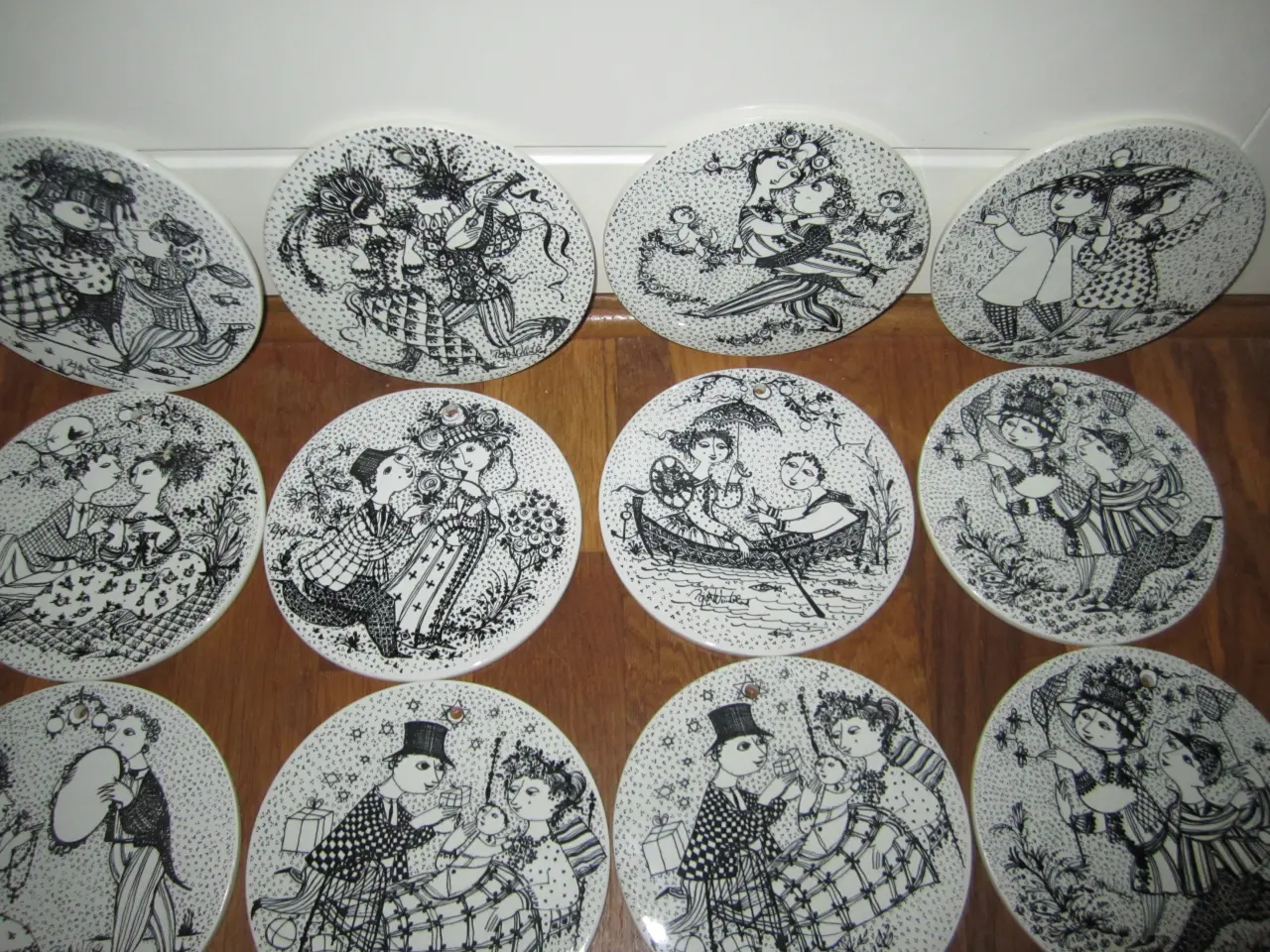 Billede 2 - BYD. BJØRN WIINBLAD. Platter.