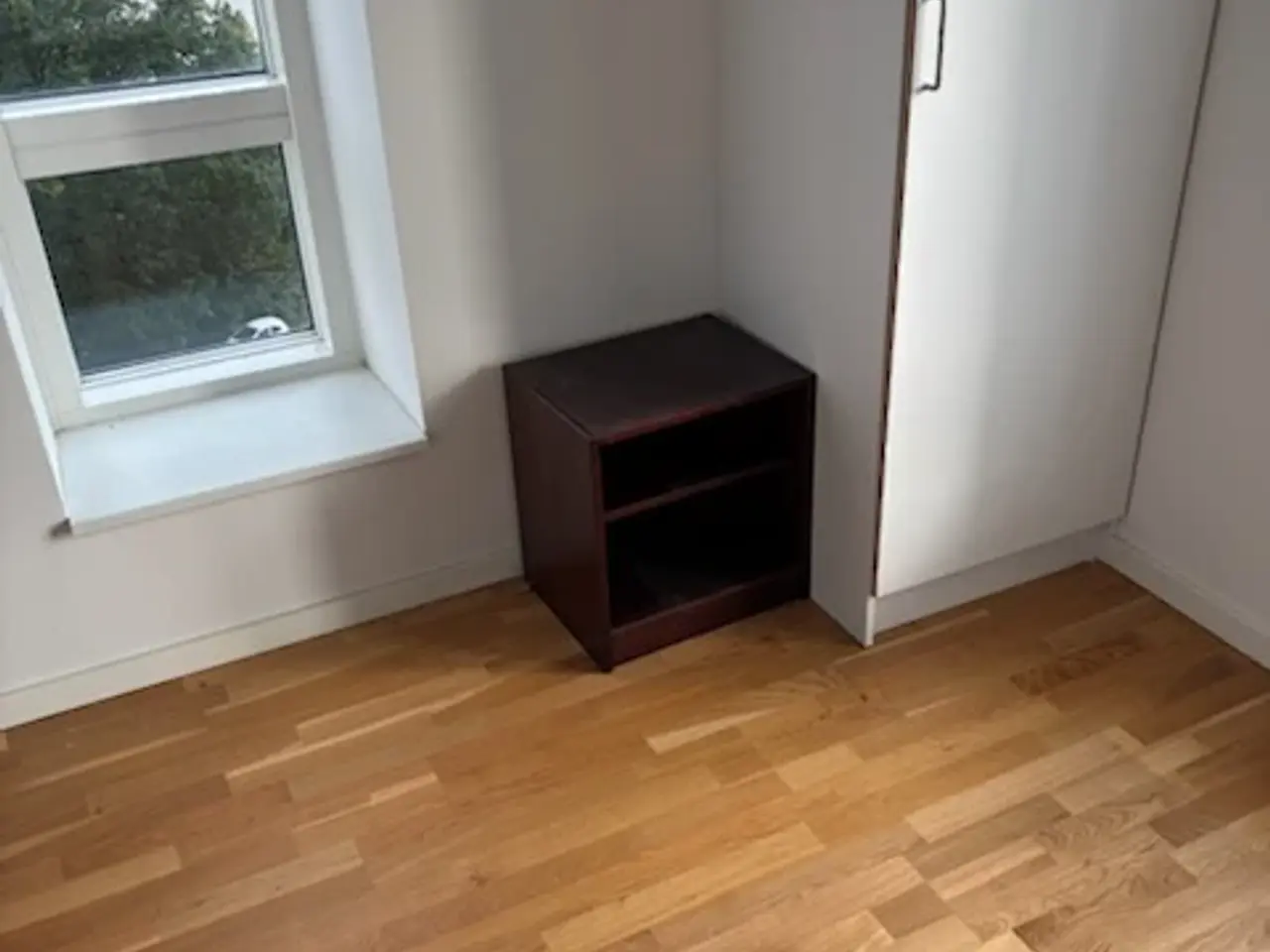 Billede 8 - Palisander bor med 2 udtræks plader 6 stole 