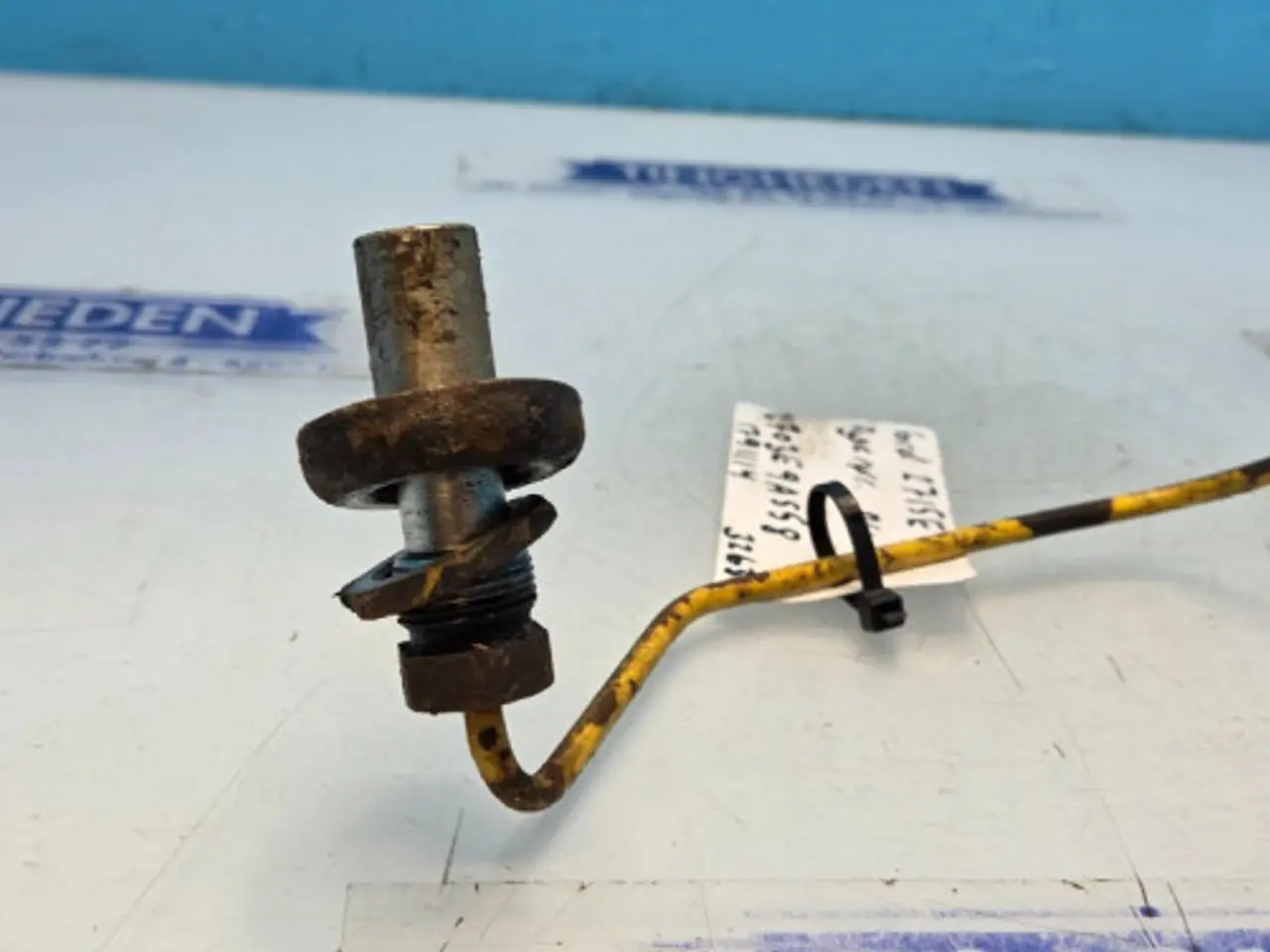 Billede 3 - Ford 2715E Dyserør 2703E9A558