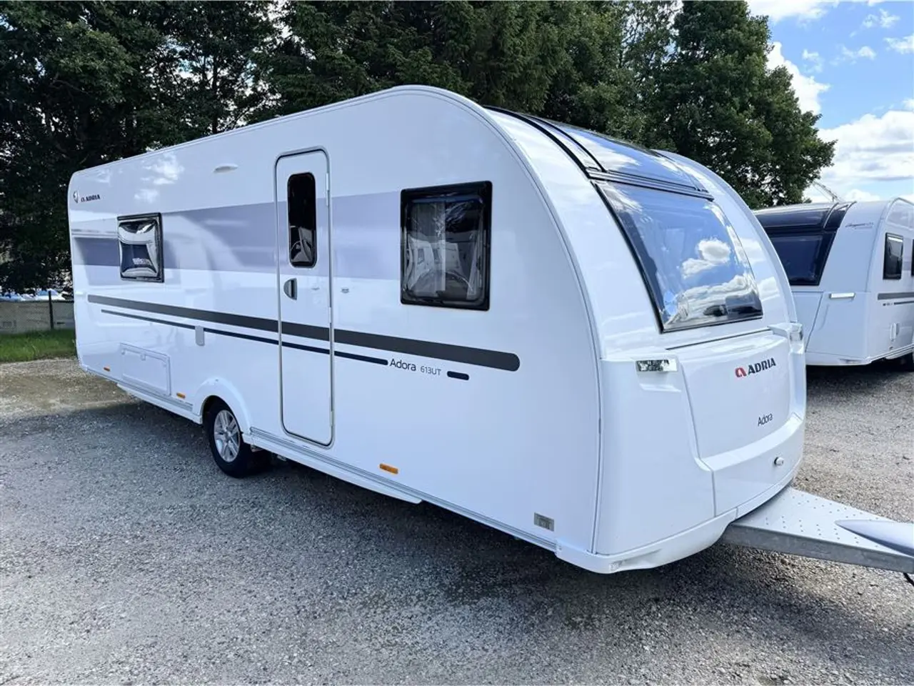 Billede 2 - 2020 - Adria Adora 613 UT Queensbed-Endebad-Gulvtemp.-Mover