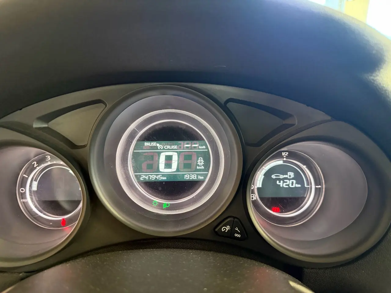 Billede 14 - Citroën C4 1,6 Blue HDi Funky start/stop 100HK 5d