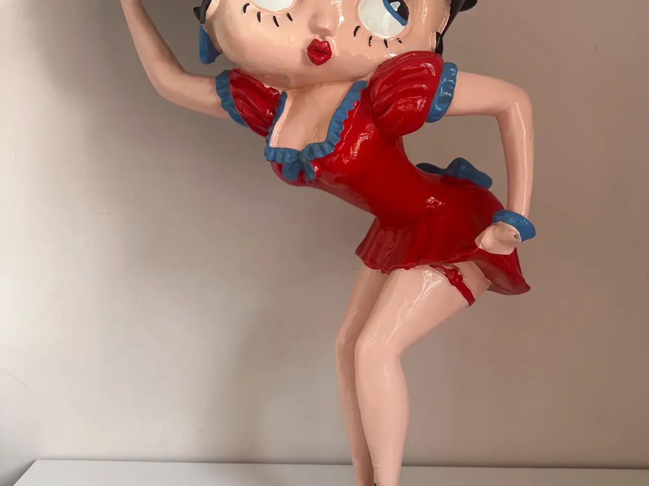 Billede 4 - Stor retro Betty Boop servitrice figur