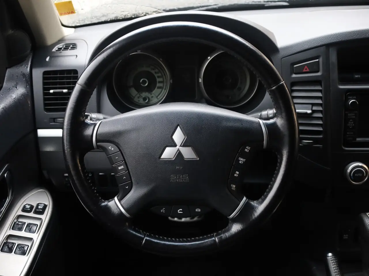 Billede 4 - Mitsubishi Pajero 3,2 DI-D Instyle aut.