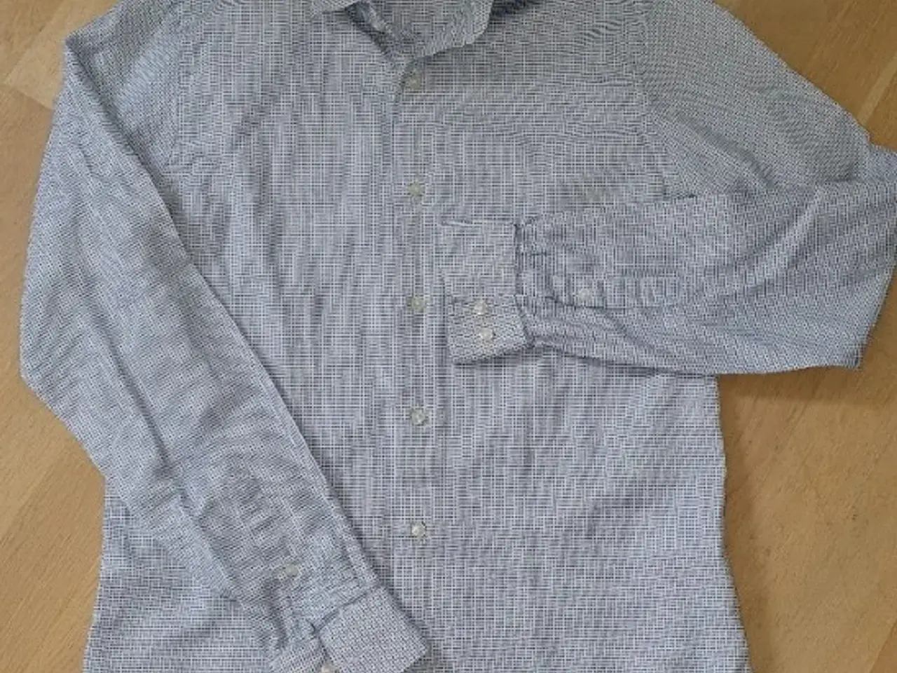 Billede 1 - Skjorte 	