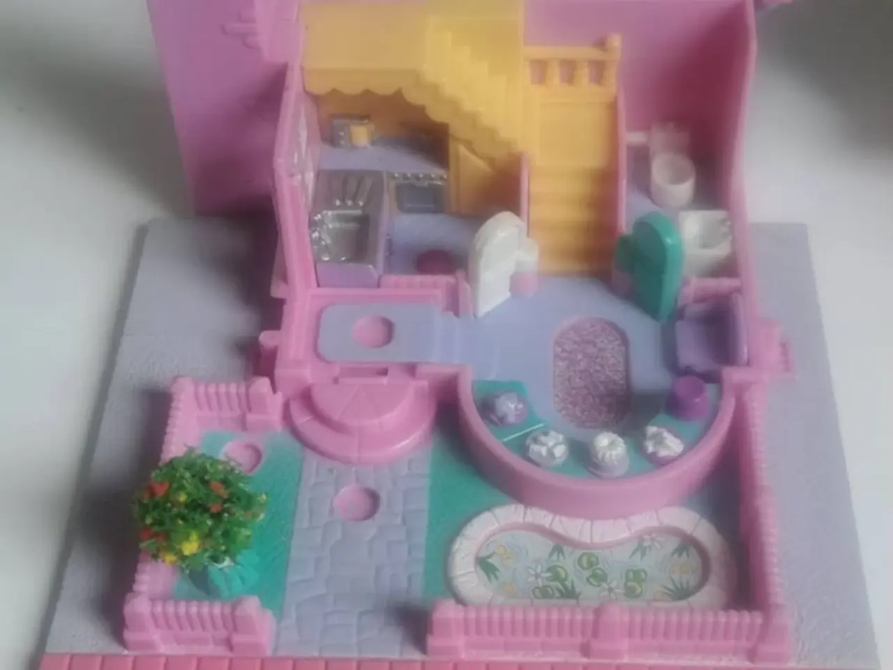 Billede 1 - Polly Pocket dukkehuse