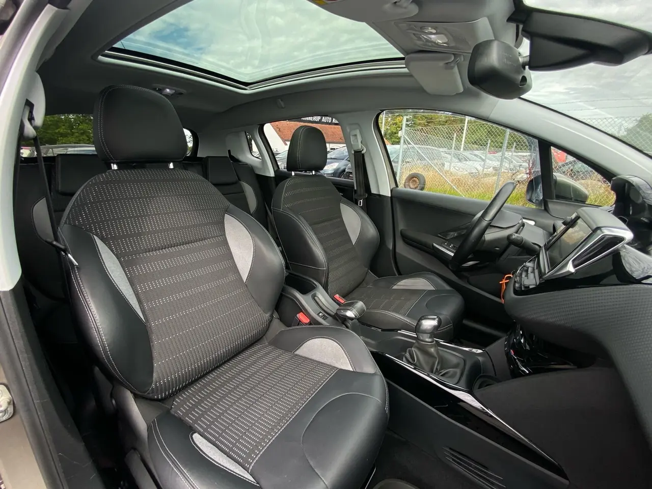 Billede 11 - Peugeot 2008 1,6 BlueHDi Desire Sky 100HK