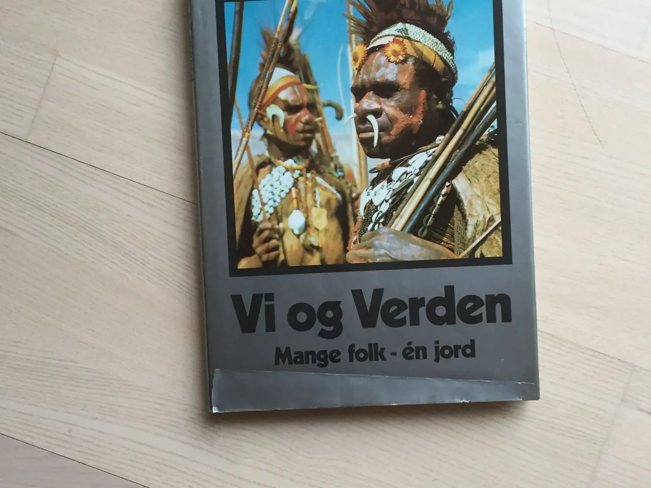Billede 1 - Vi og Verden - Mange folk - én jord