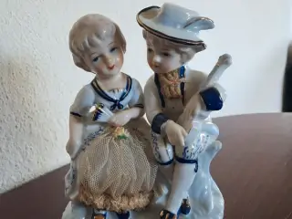 Ungt par figur