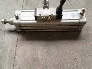Luft cylinder