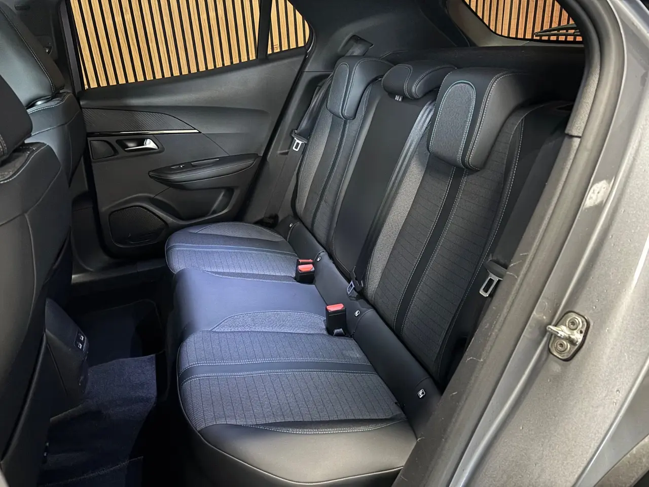 Billede 8 - Peugeot e-2008 50 Allure Limited