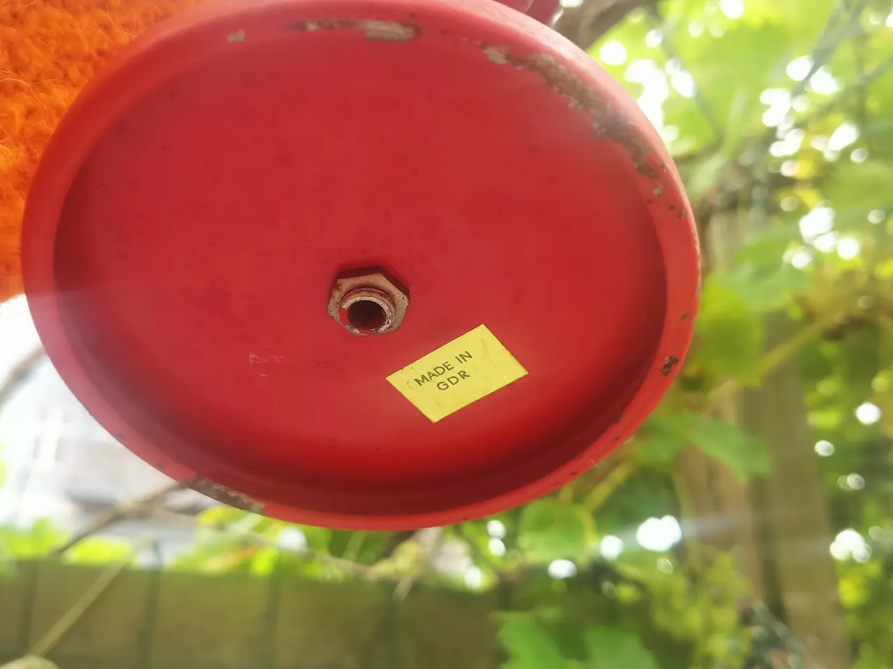Billede 3 - Rød Gdr lampe med smuk patina