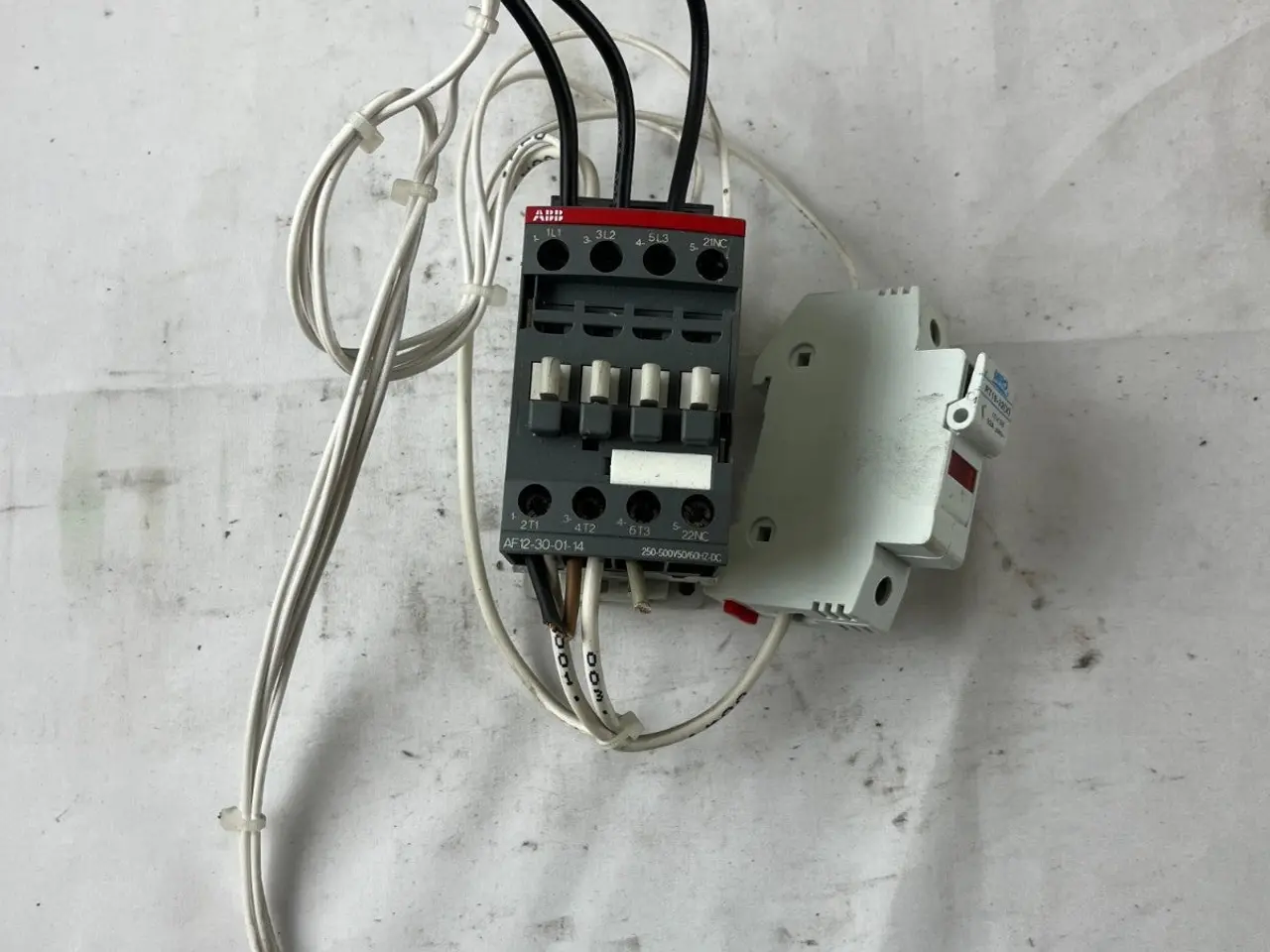 Billede 2 - ABB AF12-30-01-14 kontaktor 12A 3P 250–500V AC/DC