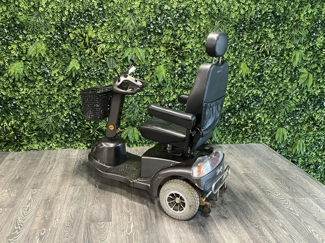 Billede 2 - LM-450 grå